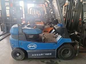 比亞迪2.5噸電動叉車